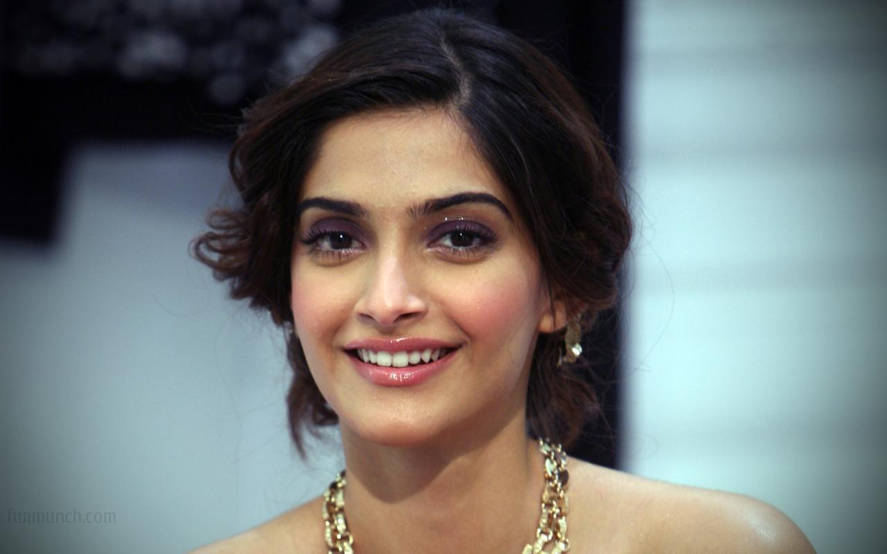 Apun ka bollywood.com